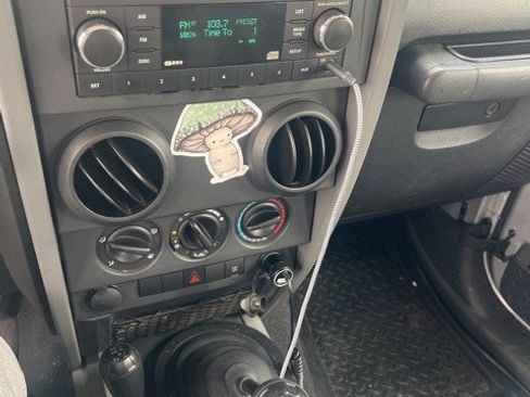 Used 2008 Jeep Wrangler X image 14