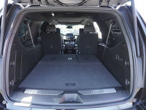 Certified 2023 Chevrolet Suburban RST w/ Sport Performance Package AWD/4WD image 8