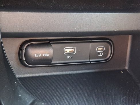 Used 2024 Kia Seltos S AWD/4WD image 25