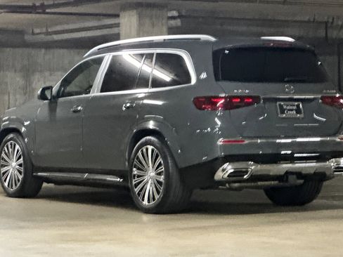 New 2026 Mercedes-Benz Maybach GLS 600 4MATIC image 3