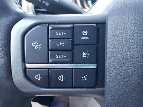 Used 2022 Ford F150 Lariat w/ Trailer Tow Package AWD/4WD image 16