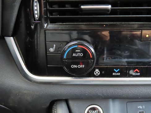 Used 2023 Nissan Rogue SL w/ SL Premium Package AWD/4WD image 25