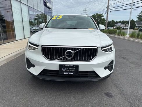 Certified 2025 Volvo XC40 B5 Core AWD/4WD image 7