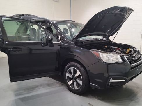 Used 2018 Subaru Forester 2.5i Limited w/ Popular Package #2 AWD/4WD image 10