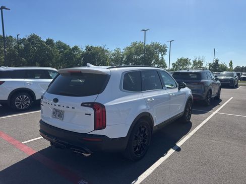 Used 2021 Kia Telluride SX w/ SX Prestige Package AWD/4WD image 4