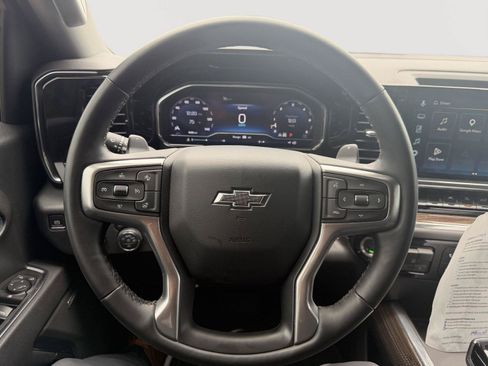 Used 2025 Chevrolet Silverado 1500 LT Trail Boss w/ Convenience Package II AWD/4WD image 14