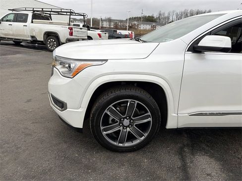 Used 2018 GMC Acadia Denali w/ Technology Package image 8