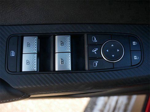 Used 2025 Mitsubishi Outlander SEL image 18