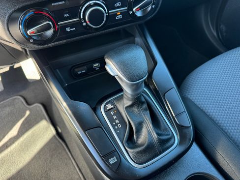 Used 2024 Kia Soul LX w/ Option Group 015 image 22