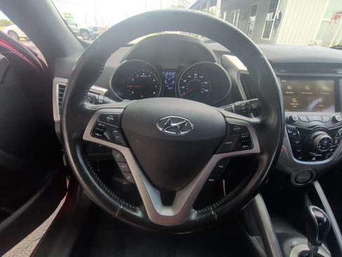 Used 2016 Hyundai Veloster w/ Option Group 02 FWD image 15