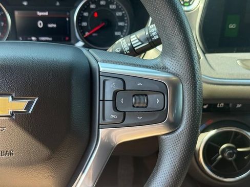 Used 2024 Chevrolet Blazer LT w/ Convenience Package FWD image 19