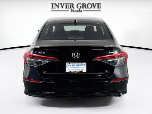 Used 2023 Honda Civic Sport image 6