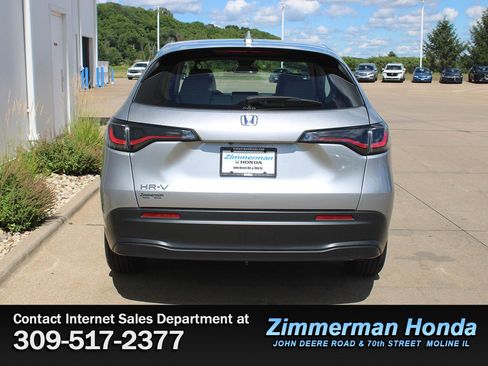 Certified 2025 Honda HR-V LX image 5