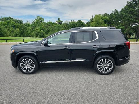 Certified 2023 GMC Acadia Denali w/ Denali Ultimate Package FWD image 2