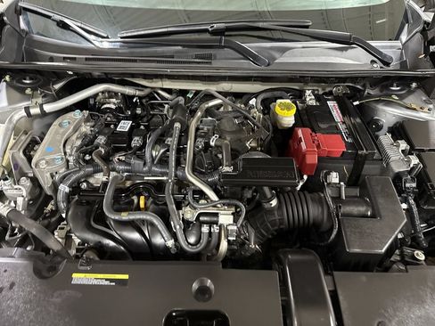 Used 2024 Nissan Sentra SV FWD image 24