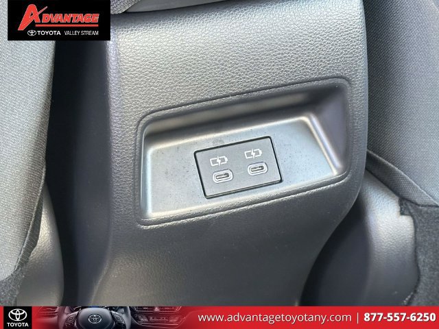 Certified 2026 Toyota Corolla SE w/ SE Package FWD image 16