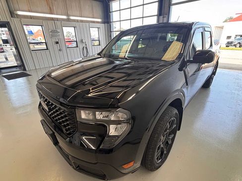 Used 2025 Ford Maverick XLT w/ Equipment Group 301A AWD/4WD image 5