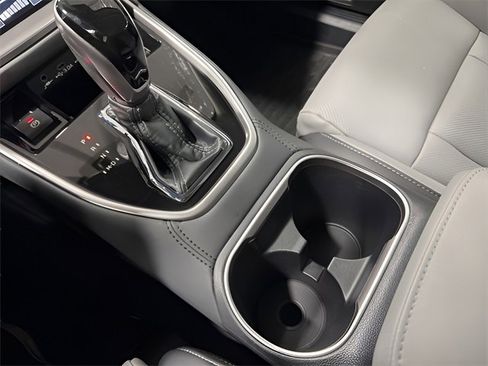 Certified 2025 Subaru Outback Limited w/ Popular Package #2 image 24