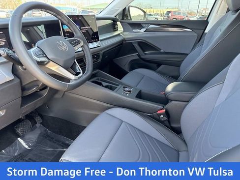 New 2026 Volkswagen Tiguan SE AWD/4WD image 12