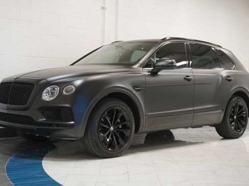Used 2019 Bentley Bentayga image 4