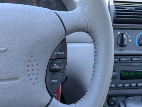 Used 2003 Ford Mustang Coupe RWD image 21