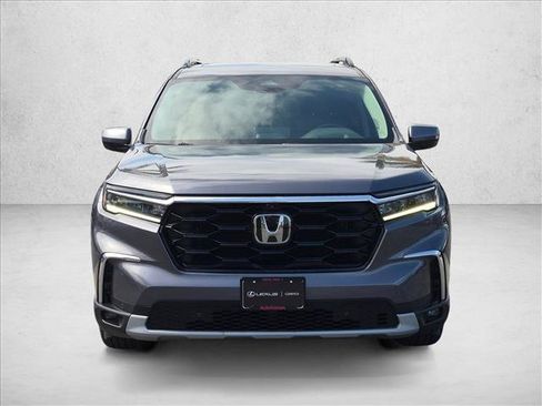 Used 2023 Honda Pilot Elite image 2