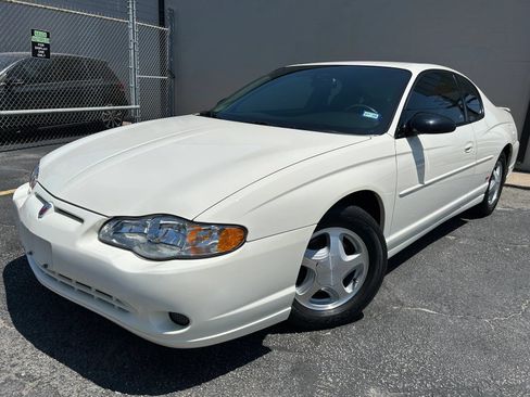 Used 2004 Chevrolet Monte Carlo SS w/ Preferred Equipment Group FWD image 32