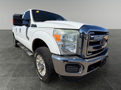 Used 2013 Ford F250 XLT w/ Skid Plate Pkg AWD/4WD image 9