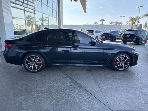Used 2023 BMW 530e w/ Executive Package image 3