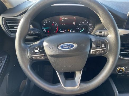 Used 2020 Ford Escape SE image 20
