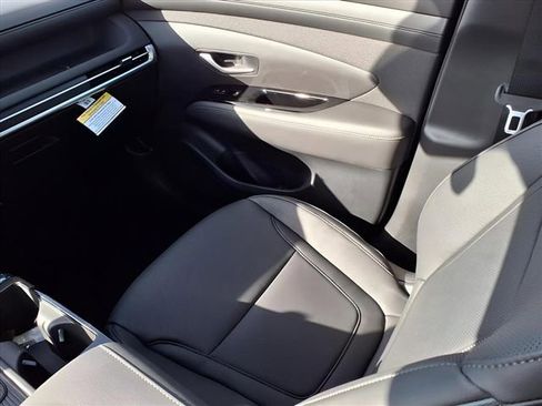 New 2026 Hyundai Tucson Limited image 17