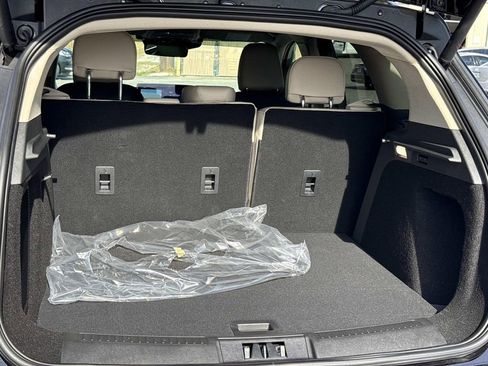 New 2026 Lincoln Corsair Premiere image 11