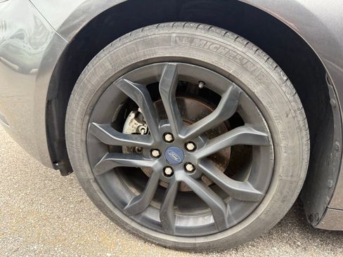 Used 2020 Ford Fusion SE w/ Equipment Group 151A FWD image 10