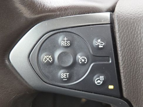 Used 2019 Chevrolet Suburban Premier image 7