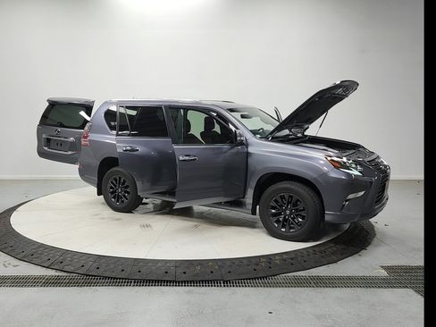 Used 2023 Lexus GX 460 Premium w/ Premium Package AWD/4WD image 10