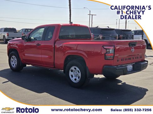 Used 2024 Nissan Frontier S RWD image 5