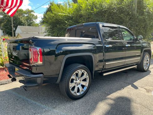 Used 2017 GMC Sierra 1500 Denali w/ Denali Ultimate Package AWD/4WD image 8