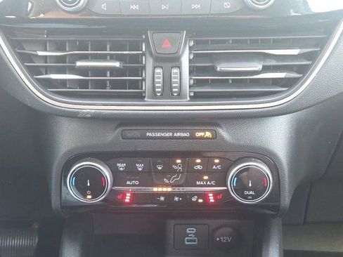 Used 2022 Ford Escape SE w/ Convenience Package FWD image 33