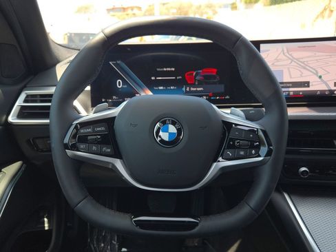 Used 2025 BMW 330i Sedan w/ Premium Package RWD image 19