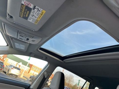 Used 2018 Toyota RAV4 XLE image 11