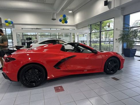 Used 2026 Chevrolet Corvette Stingray Preferred Conv w/ 2LT RWD image 40