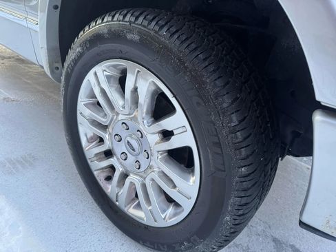 Used 2012 Ford F150 Platinum image 39