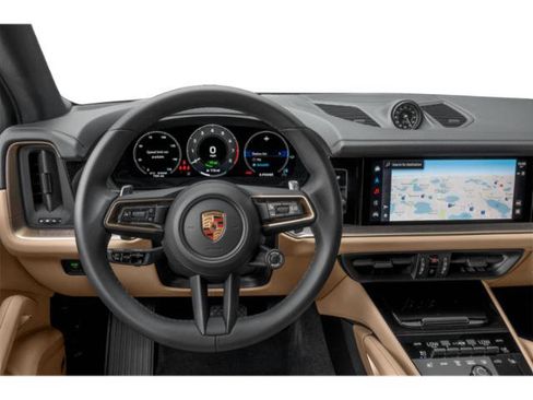 Used 2024 Porsche Cayenne S AWD/4WD image 6