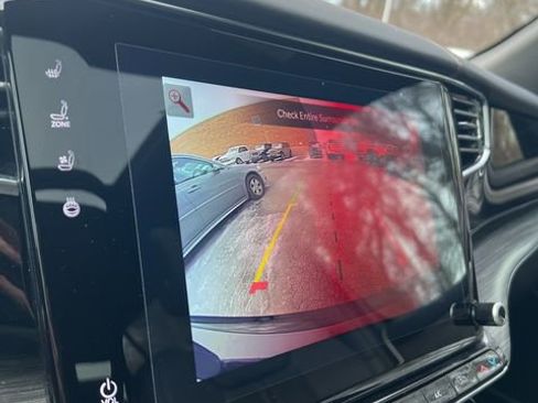 Used 2023 Jeep Wagoneer Series II w/ Premium Group I image 19