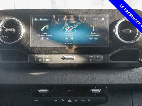Used 2024 Mercedes-Benz Sprinter 2500 image 8