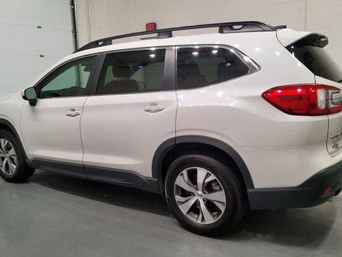 Used 2025 Subaru Ascent Premium AWD/4WD image 4