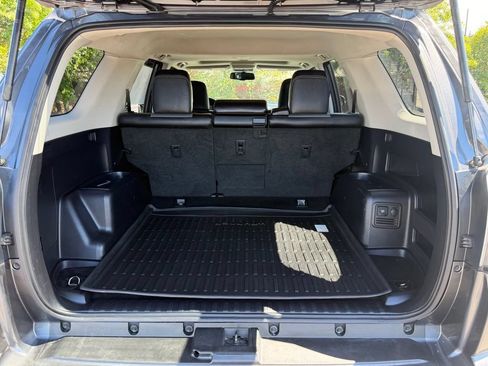 Used 2016 Toyota 4Runner SR5 Premium AWD/4WD image 10