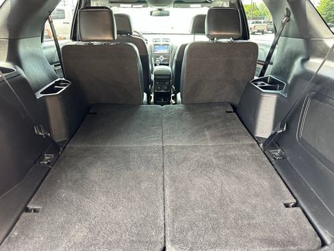 Used 2017 Ford Explorer Platinum AWD/4WD image 8