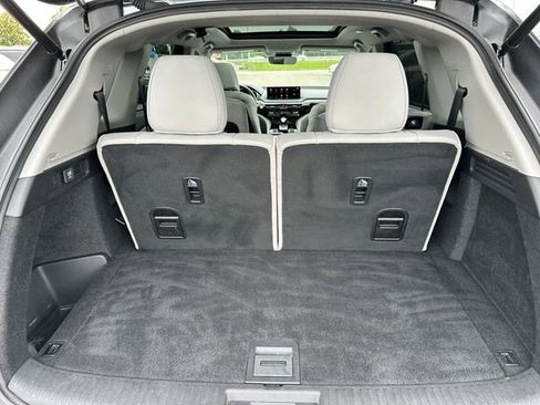 Used 2023 Acura MDX FWD w/ Technology Package image 8
