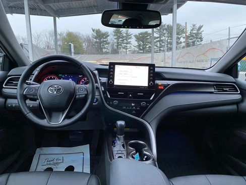 Used 2021 Toyota Camry XSE image 27